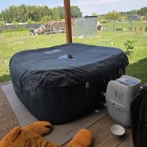 Aranżacja: Jacuzzi BESTWAY Lay Z Spa Energy Sense AirJet Ibiza 180x180x66cm 6002U