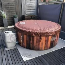Aranżacja: Jacuzzi BESTWAY Lay Z Spa FortiFiber Smart AirJet Plus Helsinki 60025 180x180x66cm