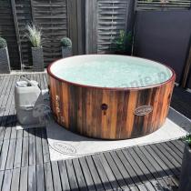 Aranżacja: Jacuzzi BESTWAY Lay Z Spa FortiFiber Smart AirJet Plus Helsinki 60025 180x180x66cm