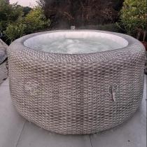 Aranżacja: Jacuzzi BESTWAY Lay Z Spa MaxHold Smart AirJet Bali 196x196x71cm