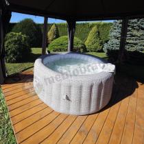 Aranżacja: Jacuzzi BESTWAY Lay Z Spa MaxHold Smart AirJet Bali 196x196x71cm