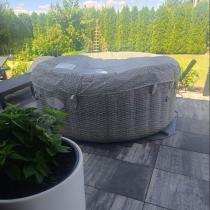 Aranżacja: Jacuzzi BESTWAY Lay Z Spa MaxHold Smart AirJet Bali 196x196x71cm