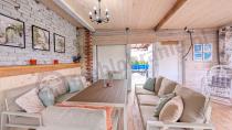 Aranżacja: Jasne meble tarasowe metalowe z sofami 175cm i wysokim stołem Sodor Grande - Cream Polywood