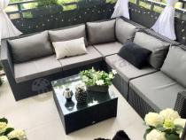 Aranżacja: Komplet ogrodowy z technorattanu FARLITO IX CORNER Black Along & Ice Grey