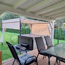 Aranżacja: Kremowa pergola tarasowa Horn 3x4 z roletą
