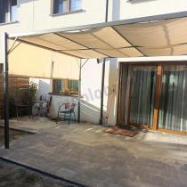 Aranżacja: Kremowa pergola tarasowa z roletami Simi 3x4m