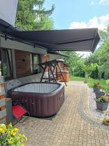 Aranżacja: Markiza tarasowa 450x300 Lea grafitowa - aluminium