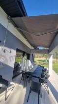 Aranżacja: Markiza tarasowa 500x300 Lea - aluminiowy stelaż - Szary
