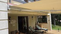 Aranżacja: Markiza tarasowa automatyczna z aluminiowym stelażem Lea 495x300 - Kremowy