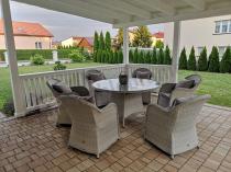 Aranżacja: Meble obiadowe na taras Altito Sei Dining Off-White & Taupe
