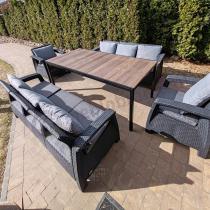 Aranżacja: Meble ogrodowe dla 8 osób, 2 sofy, 2 fotele, stół 200cm z drewnianym blatem Meblobranie CFM Plus grafit + poduszki na