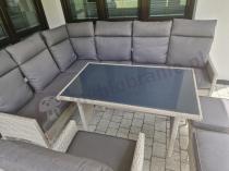 Aranżacja: Meble technorattanowe narożne ze stołem 120x70cm, pufami i fotelem Lirata Corner - Light Grey