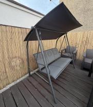 Aranżacja: Metalowa huśtawka trzyosobowa Tivona - Grey