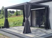 Aranżacja: Metalowa pergola na taras 3x4 z zasłonami i moskitierą Nefir - Antracite