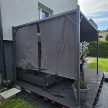 Aranżacja: Metalowa pergola tarasowa z roletami Simi 3x3m Grafit