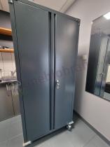 Aranżacja: Metalowa szafa gospodarcza z drążkiem Deto 1800 x 800 x 410 mm