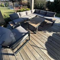 Aranżacja: Metalowy narożnik ogrodowy 280x220cm z ławą i fotelem Panaon Grey Teak