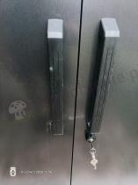 Aranżacja: Metalowy schowek na 3 rowery Varsat 133x222x151