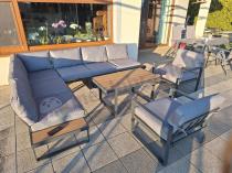 Aranżacja: Modułowe meble tarasowe z ławą i dwoma fotelami Panaon Grey Teak