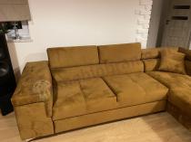 Aranżacja: Musztardowo złoty welurowy narożnik do salonu rozkładany Eridano 272x202 cm prawostronny Monolith 48