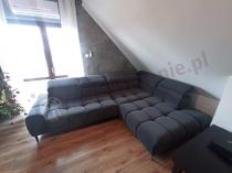 Aranżacja: Narożnik do salonu Plaza L z wysuwanym siedziskiem Matt Velvet 97 ciemnoszary 300x216cm prawy