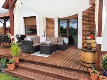 Aranżacja: Narożnik ogrodowy na balkon ze skrzynią na poduszki ProB brązowy