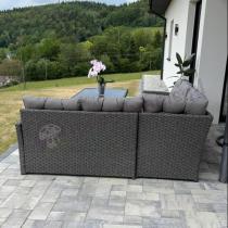 Aranżacja: Narożnik ogrodowy technorattan 250x190cm z pikowanymi poduszkami + pufy Cofete Anthracite