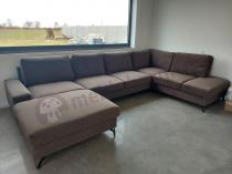 Aranżacja: Narożnik welurowy w kształcie U jasno-brązowy Flavio U 367x214cm prawy