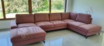 Aranżacja: Narożnik welurowy w kształcie U różowy Flavio U 367x214cm prawy