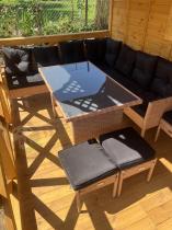 Aranżacja: Naturalny narożnik ogrodowy 190x190cm z pufami Torino Corner XL Yellow