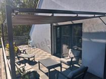Aranżacja: Nowoczesna antracytowa pergola tarasowa 3x4 - Niro Grey