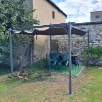 Aranżacja: Nowoczesna antracytowa pergola tarasowa 3x4 - Niro Grey