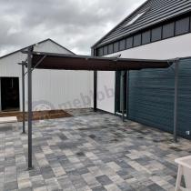 Aranżacja: Nowoczesna antracytowa pergola tarasowa 3x4 - Niro Grey