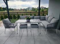 Aranżacja: Nowoczesny narożnik na taras z wysokim stołem Kostto Corner White