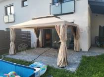 Aranżacja: Nowoczesny pawilon ogrodowy aluminiowy 3x4 z moskitierą Okapi Max Kremowy