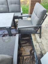 Aranżacja: Nowoczesny zestaw mebli ogrodowych dla 8 osób z 2 sofami 200cm, 2 fotelami i stołem 150x90 cm Tavaro Grande Antracite