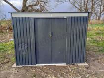 Aranżacja: OUTLET - Metalowy domek na narzędzia ze świetlikiem Kaggen 261x241cm - Antracyt