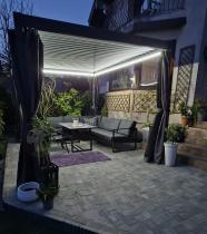 Aranżacja: Pergola 3x4 na taras z oświetleniem LED + zasłony i moskitiery Nefir 2.0 - Antracite