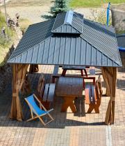 Aranżacja: Pergola altana metalowa 3,5x6z dachem Hardtop i zasłonami Hater - Woodlook