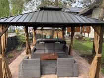 Aranżacja: Pergola altana metalowa 3,5x6z dachem Hardtop i zasłonami Hater - Woodlook
