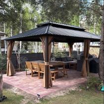Aranżacja: Pergola altana metalowa 3,5x6z dachem Hardtop i zasłonami Hater - Woodlook