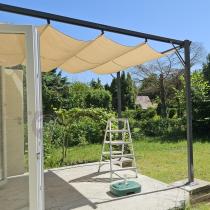 Aranżacja: Pergola ogrodowa metalowa Niro 3x3 z materiałowym dachem - Cream