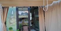 Aranżacja: Pergola ogrodowa stalowa Hiro 3x3 z zasłonami w zestawie