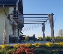 Aranżacja: Pergola ogrodowa z materiałowym dachem i zasłonami Kirn 4x4 Aluminium - Cream Wood
