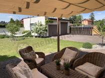 Aranżacja: Pergola ogrodowa z materiałowym dachem Kirn 4x4 Aluminium - Cream Wood