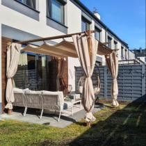 Aranżacja: Pergola tarasowa 3x3 Niro 2.0 z zasłonami - Cream Wood