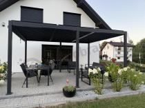 Aranżacja: Pergola tarasowa aluminiowa lamelowa 4x5 m Lufel 2.0 - Antracyt
