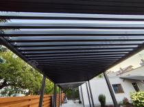 Aranżacja: Pergola tarasowa lamelowa 3x6 metalowa Nefir 2.0 Antracyt + zasłony moskitiera, Gartwerk
