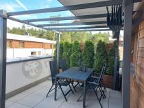 Aranżacja: Pergola tarasowa wolnostojąca 3x3 Kirn Szary - stelaż aluminiowy