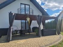Aranżacja: Pergola tarasowa wolnostojąca z zasłonami Niro 3x5,5 - Grey